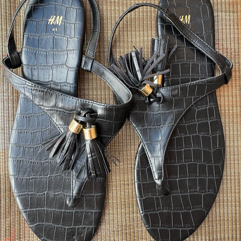 H&M Black Croc-Embossed Tassel Sandals